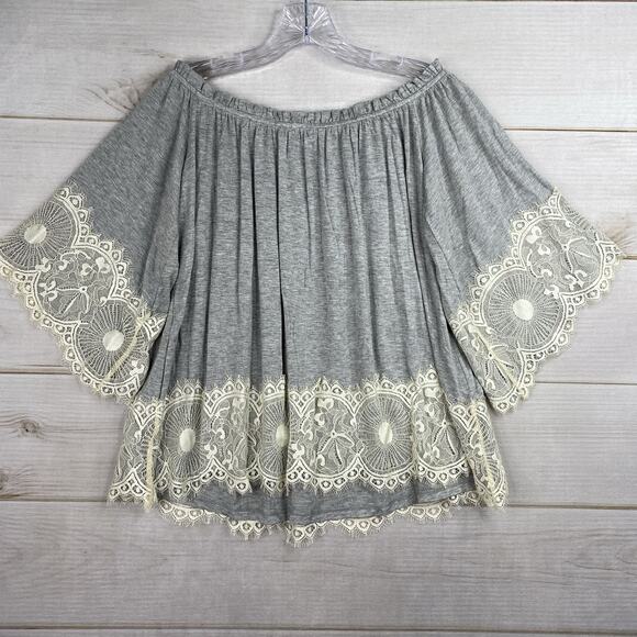 Coco + Jaimeson Womens Top Sz M Gray Cream Lace Bell Sleeve Boho Off Shoulder - Picture 9 of 9